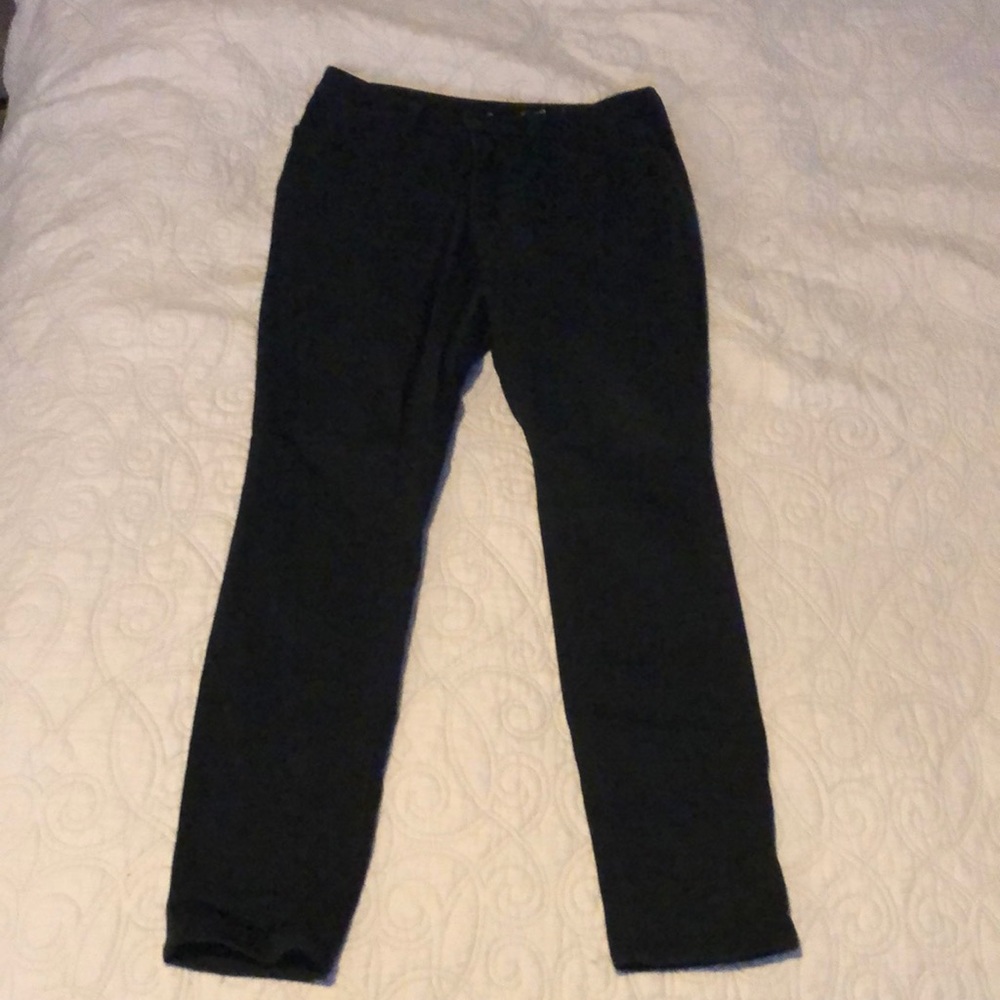 Black Mid Rise Curvy Skinny Pants